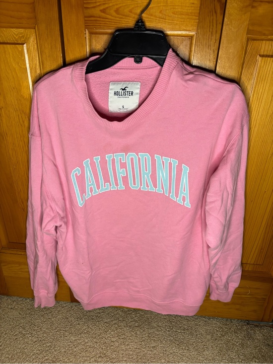 Hollister Tops - Hollister Pink Pullover Crewneck Sweatshirt